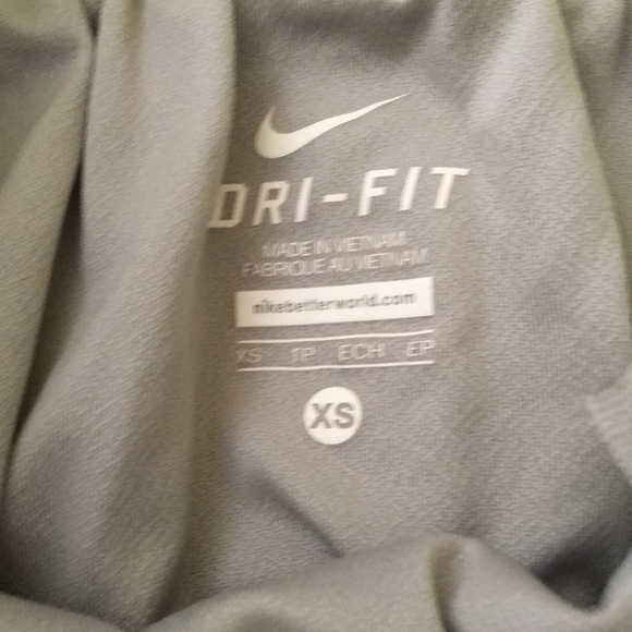 nike running shorts - Picture 2 of 3